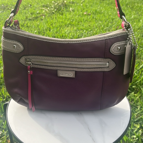 COACH Daisy Spectator Leather Swingpack - Picture 2 of 7